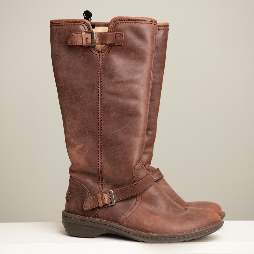 UGG Tupelo Boots Sz 8 Brown Leather Shearling Lined GorpCore Equestrian Moto